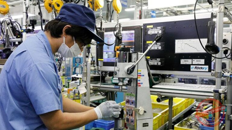 Apa Itu Manufaktur? Definisi & Contoh Lengkapnya