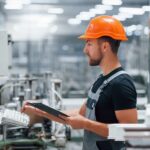 Operator Produksi Adalah Profesi Penting di Dunia Industri